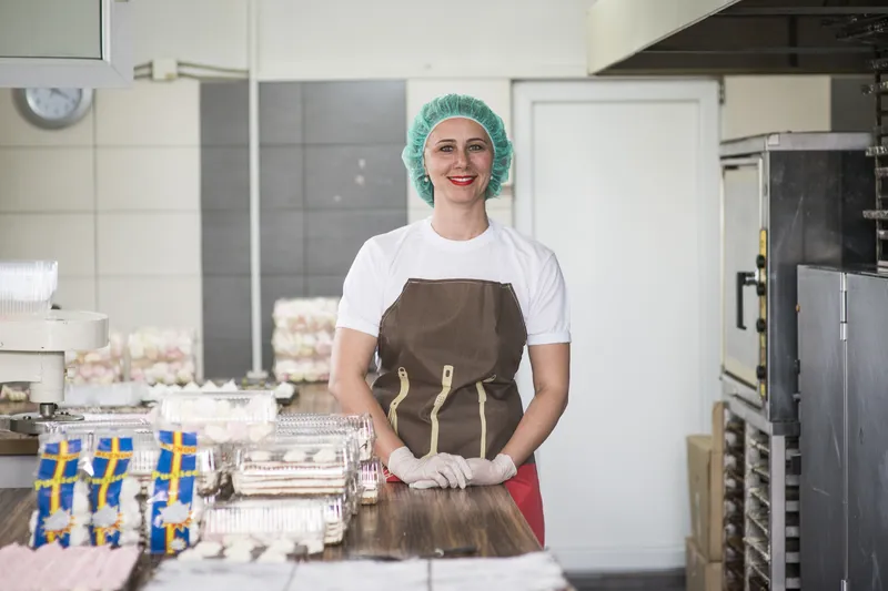 Rahima Sabic  Proizvodnja kolaca Zenica.jpg