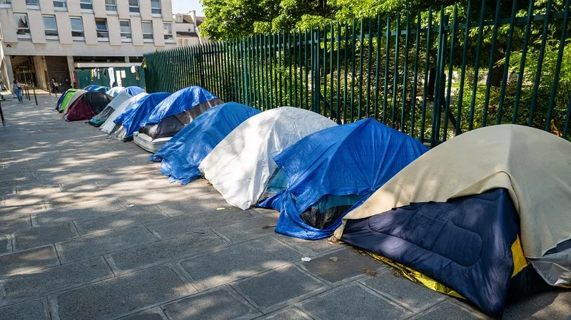 20241202-homelessness-crisis-CEB