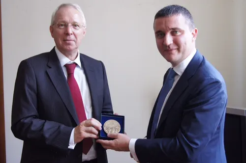 Governor Wenzel in Bulgaria for talks with senior officials