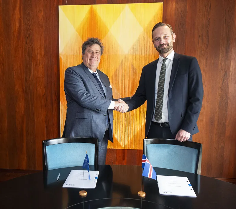 Governor Carlo Monticelli and Mayor Einar Þorsteinsson