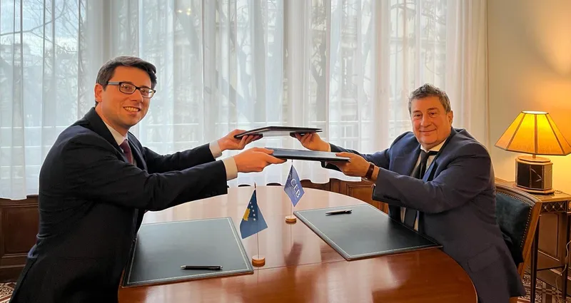 Minister of Finance, Labour and Transfers Hekuran Murati and Governor Carlo Monticelli