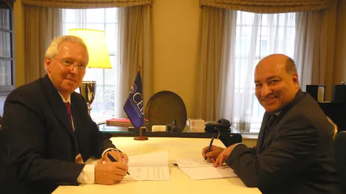 The CEB signs a Memorandum of Understanding with the EBRD