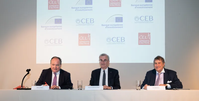 De gauche à droite : Ambroise Fayolle, Vice-président de la Banque européenne d'investissement, François Villeroy de Galhau, Président de la Fondation Apprentis d'Auteuil et Carlo Monticelli, Gouverneur de la CEB. © Igor Lubinetsky/ Apprentis d'Auteuil
