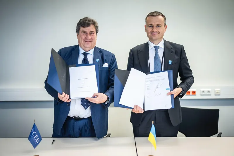 Governor Carlo Monticelli and Minister of Finance of Ukraine Sergii Marchenko | Photo: Butzmann/Phototek